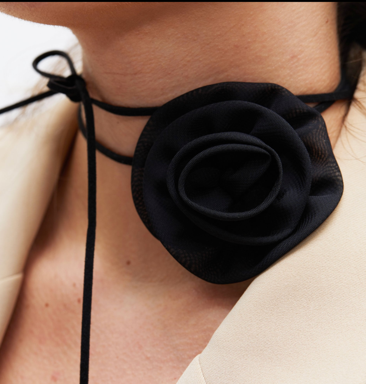 Black Flower Corsage Necklace