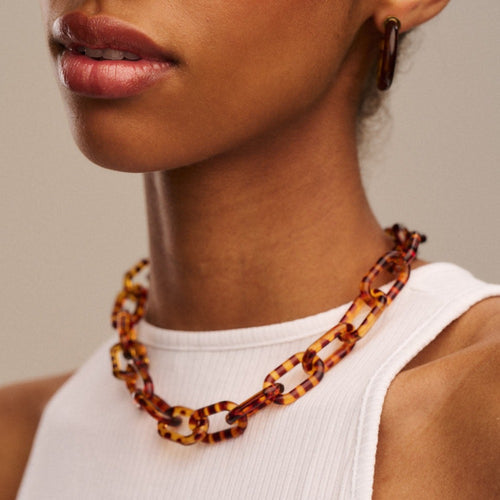Tortoise Shell Resin Link T Bar Necklace